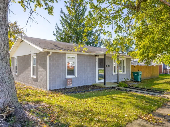 819 Washington St, Hope, IN 47246