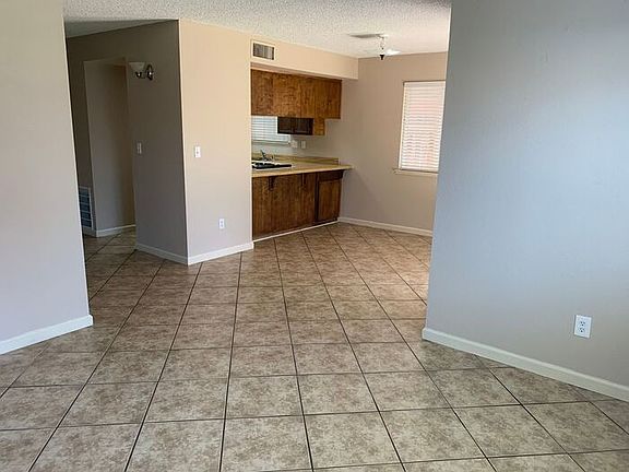 4th image of 235 E Chavez Ave