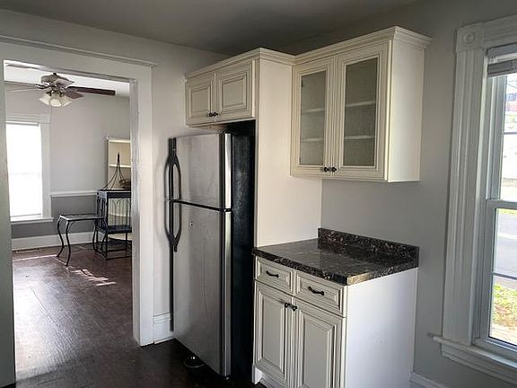 5th image of 236 W Cleveland Ave
