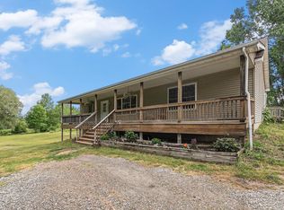 1549 Connell Rd, Ortonville, MI 48462