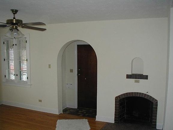 2nd image of 362 S Lincoln St