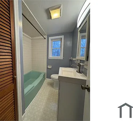 15 Portland St #2REAR — Photo 6