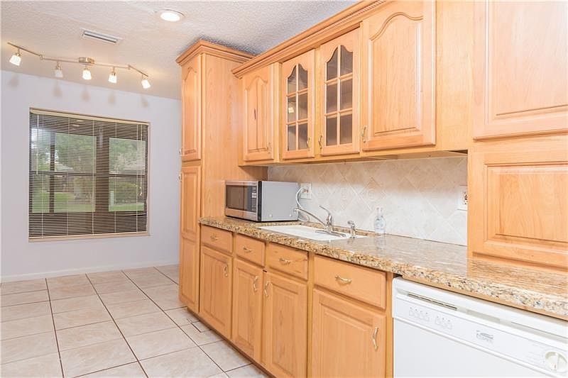 1st image of 2649 NW 42nd Ave