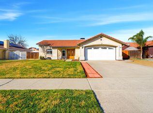 952 Scotland St, Lemoore, CA 93245
