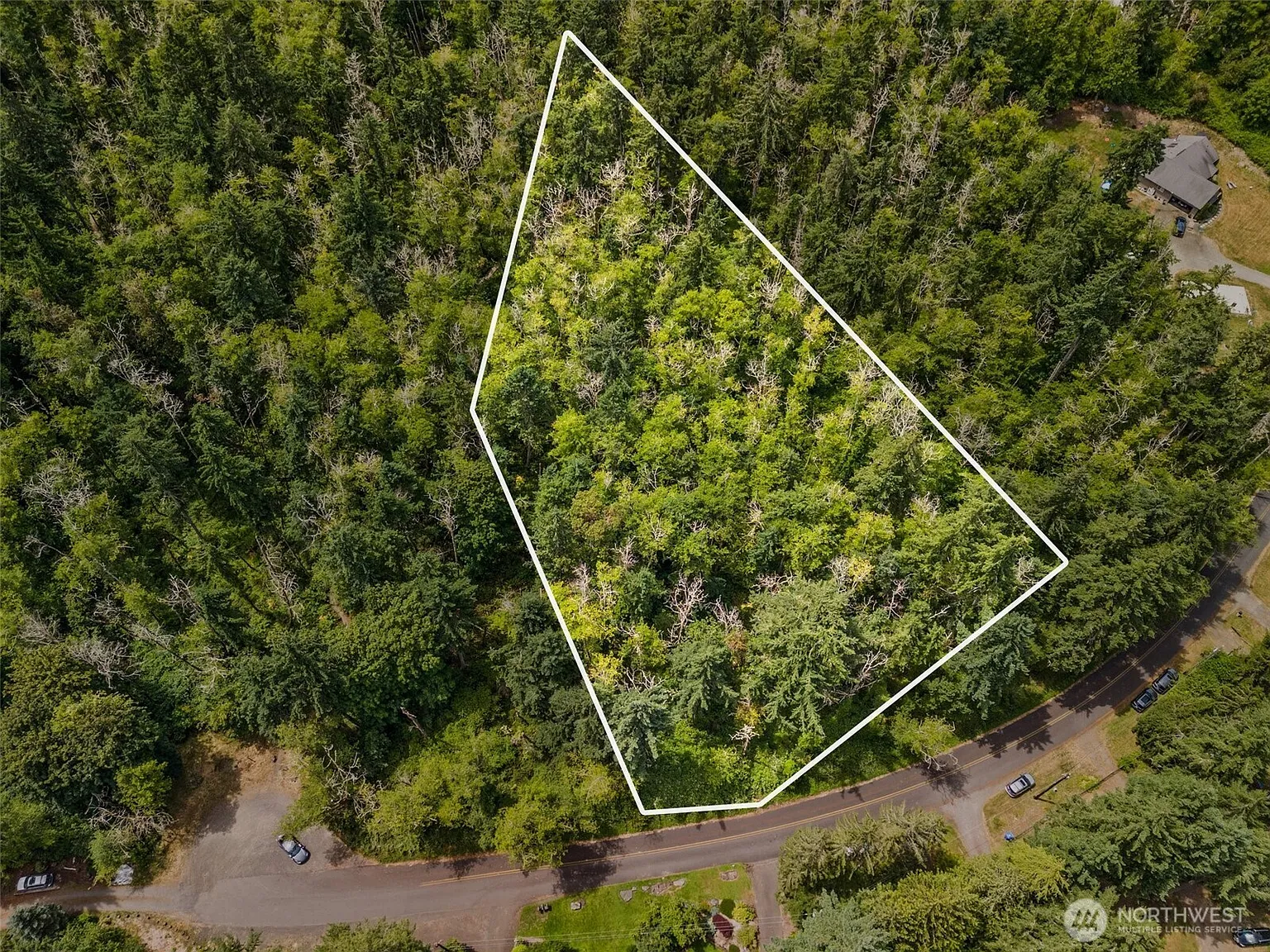 7605 Sandy Point Beach Road NE photo 1