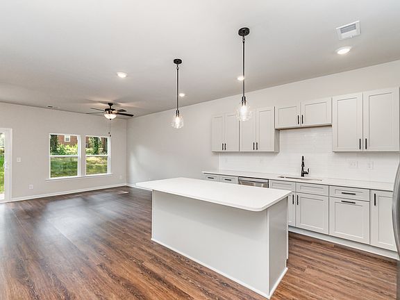 2nd image of 3719 Davis Ave