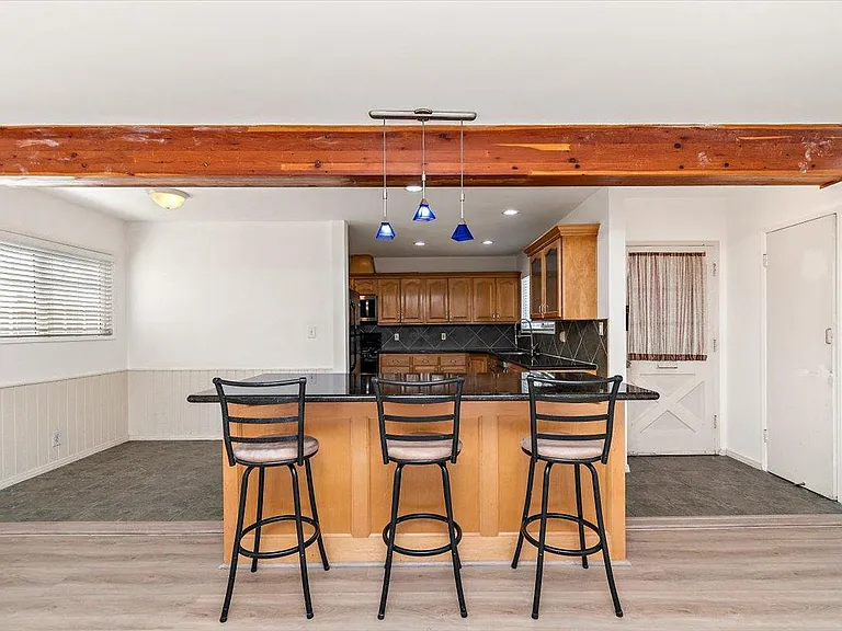7757 La Mesa Way — Photo 4
