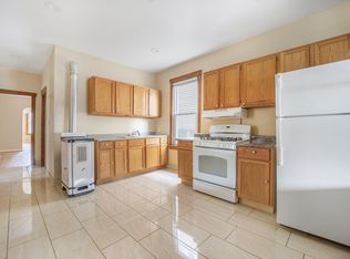 2228 W Barry Ave #1F, Chicago, IL 60618