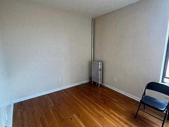 2nd image of 200 Bradhurst Ave APT 29