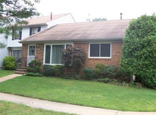 107 Pendleton Pl, Old Bridge, NJ 08857