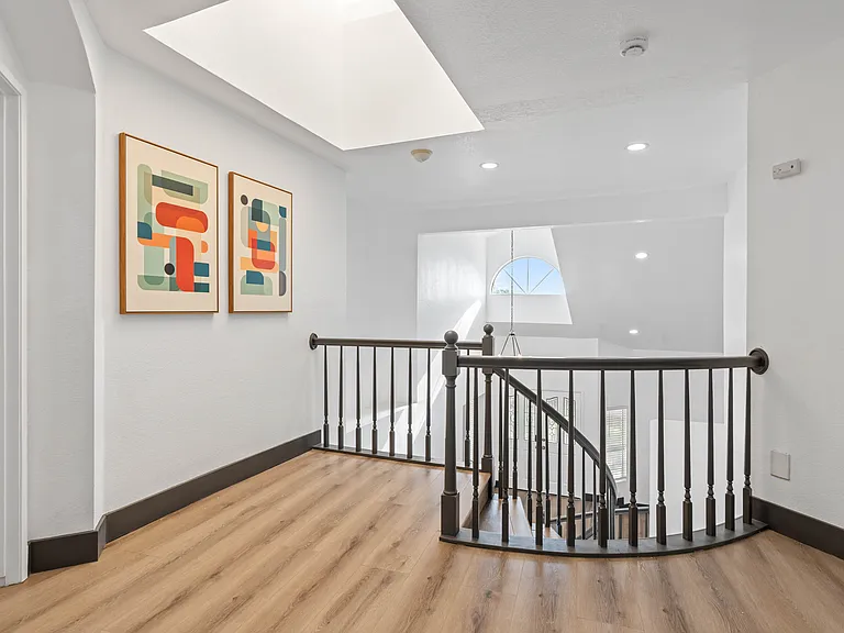 28832 Harwick Dr — Photo 11