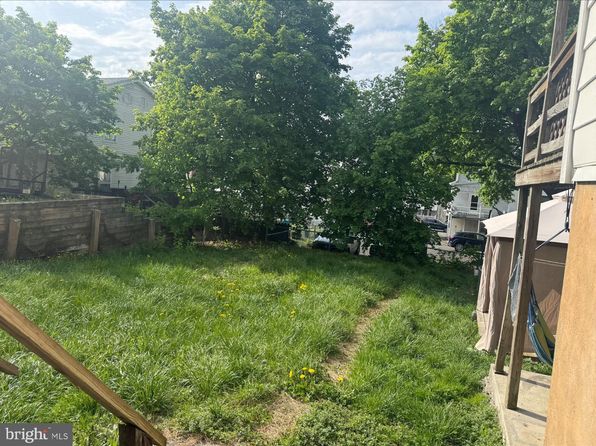 1646 W Norwegian St, Pottsville, PA 17901