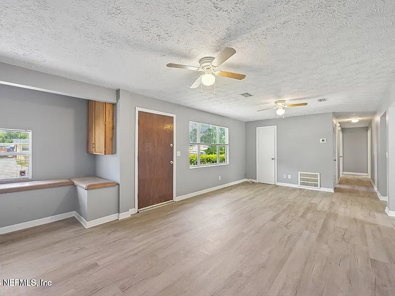 8032 Lourdes Dr S — Photo 5