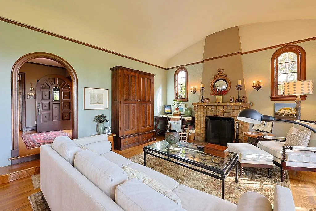 3 bed, 1575 sqft, $10,000 — Photo 3