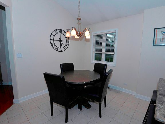 4th image of 721 Churchill Dr