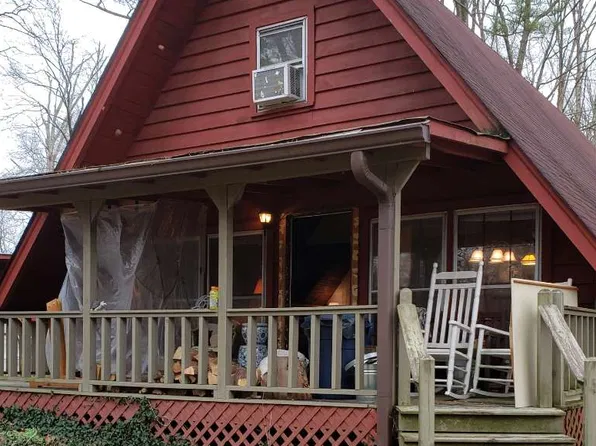 23 Diamond Lure Rd, Ellijay, GA 30536