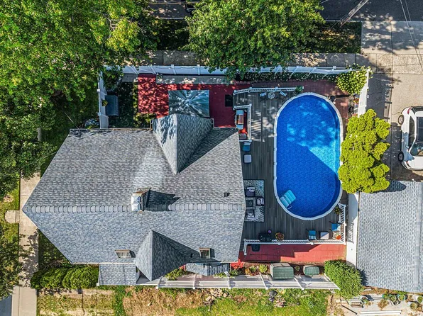 1003 149th St, Whitestone, NY 11357