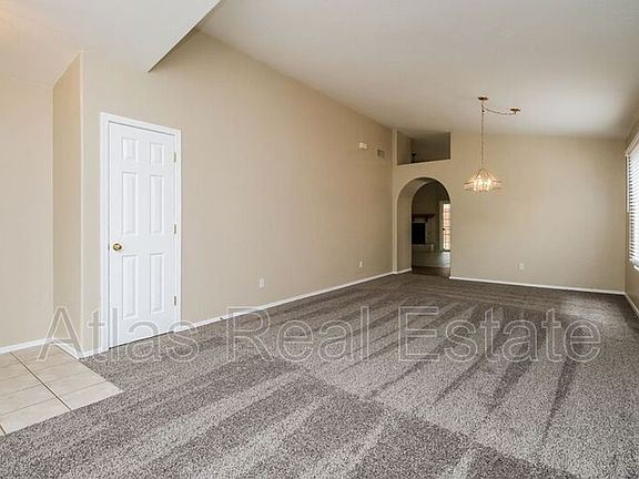 2nd image of 732 W Placita Vega Vis