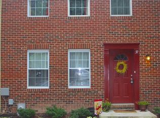 37 Reaching Cir, Essex, MD 21221
