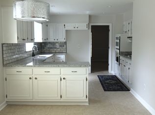 1420 Brookside Dr, Germantown, TN 38138