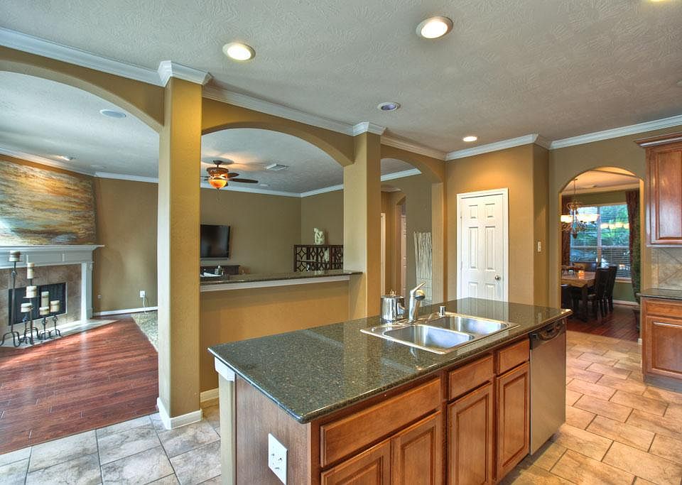 1st image of 12538 Saratoga Woods Ln