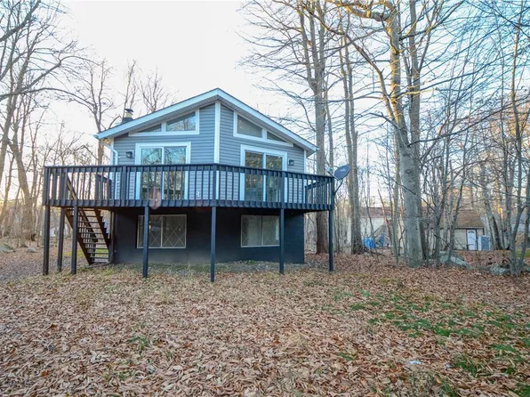 3404 Primrose Ter, Tobyhanna, PA 18466