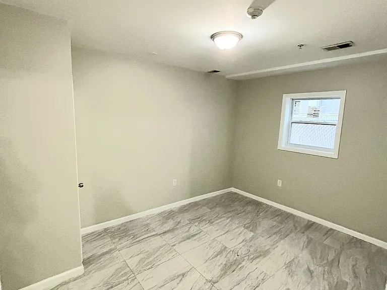 132 Fabyan Pl #1 — Photo 5