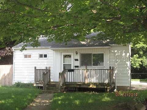 1st image of 576 Hunt Pl