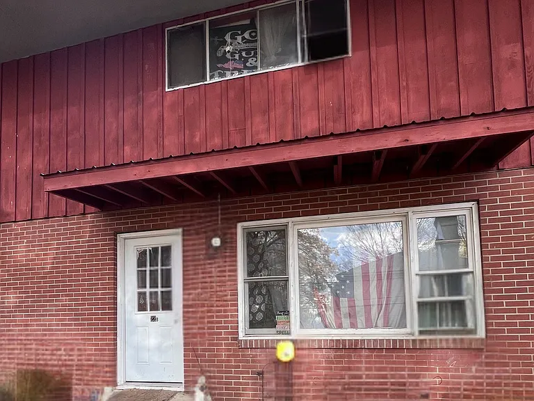 22 Mansfield Ave #B — Photo 1