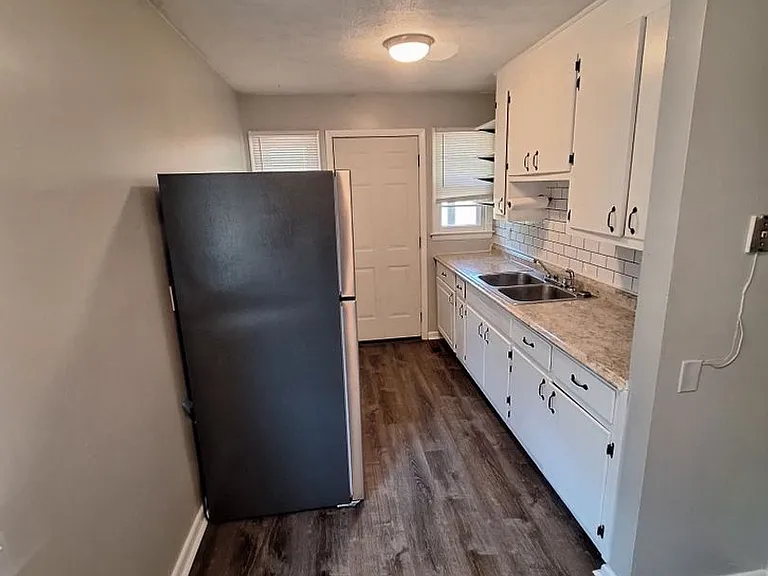 838 Ridge Rd — Photo 10
