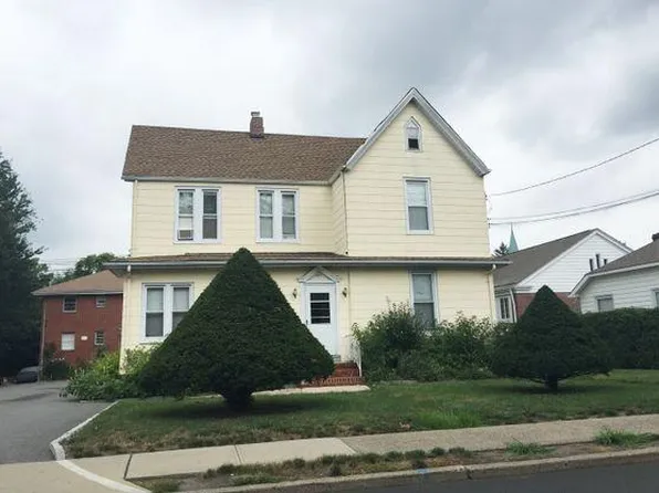 325 Tenafly Rd #5, Tenafly, NJ 07670