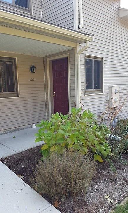 1st image of 126 Highwood Dr