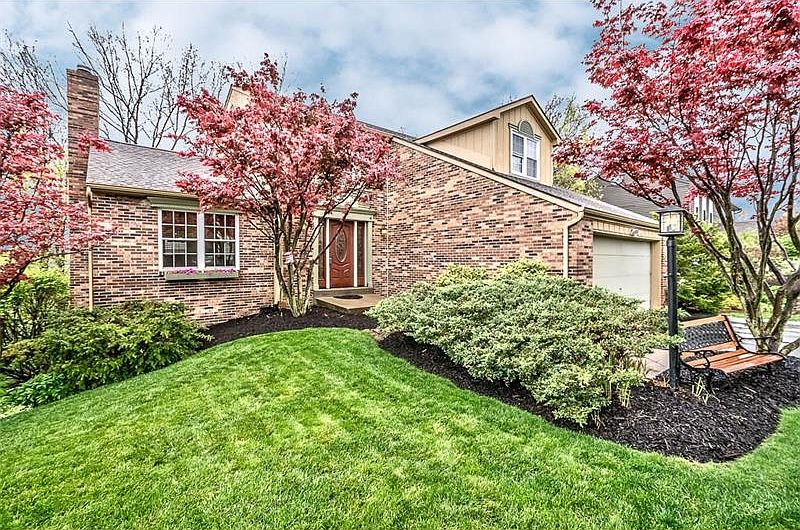 1st image of 126 Valley Forge Dr