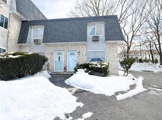 North Hills, North Providence, RI 02904