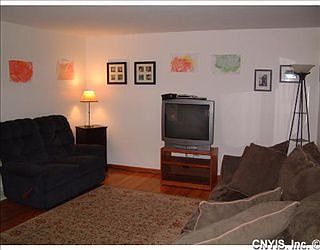 4th image of 204 Tilden Dr