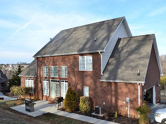 2nd image of 2422 Creekstone Cir