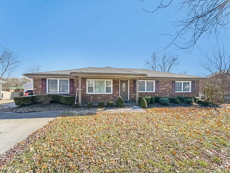 6506 Missionary Ridge Dr — Photo 2
