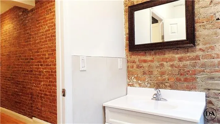 Rented by DSA Realty | media 40