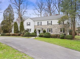 11 Clinton Ln, Harrison, NY 10528