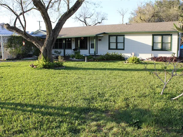 316 E Hoffman Ave, Kingsville, TX 78363