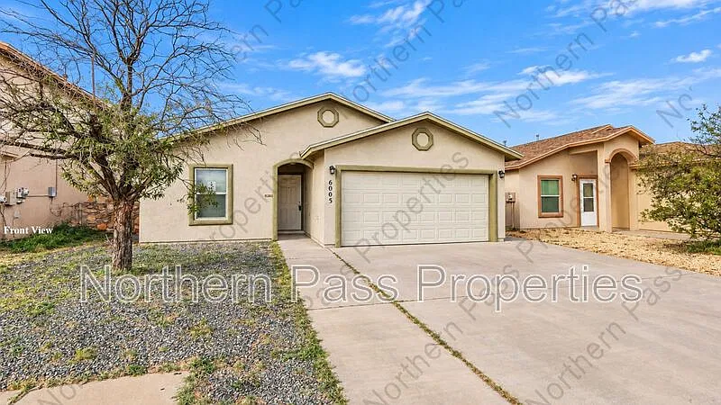 3 bed, 2.0 bath, 1211 sqft, $1,545 — Photo 2