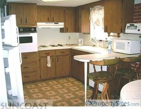 2nd image of 3542 Blossom Lake Dr