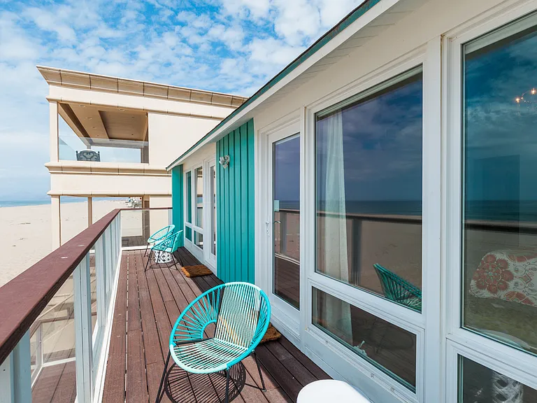 1037 Mandalay Beach Rd — Photo 14