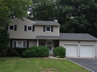 21 Warren Dr, Aberdeen, NJ 07747
