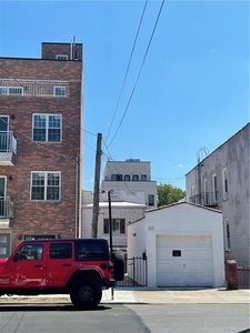 177 28th Ave, Brooklyn, NY, 11214
