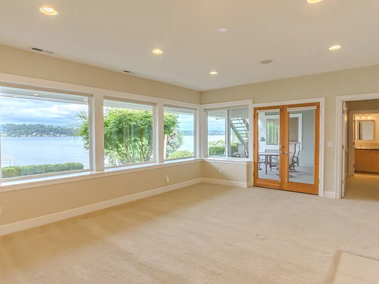 8568 Sand Point Way NE — Photo 48