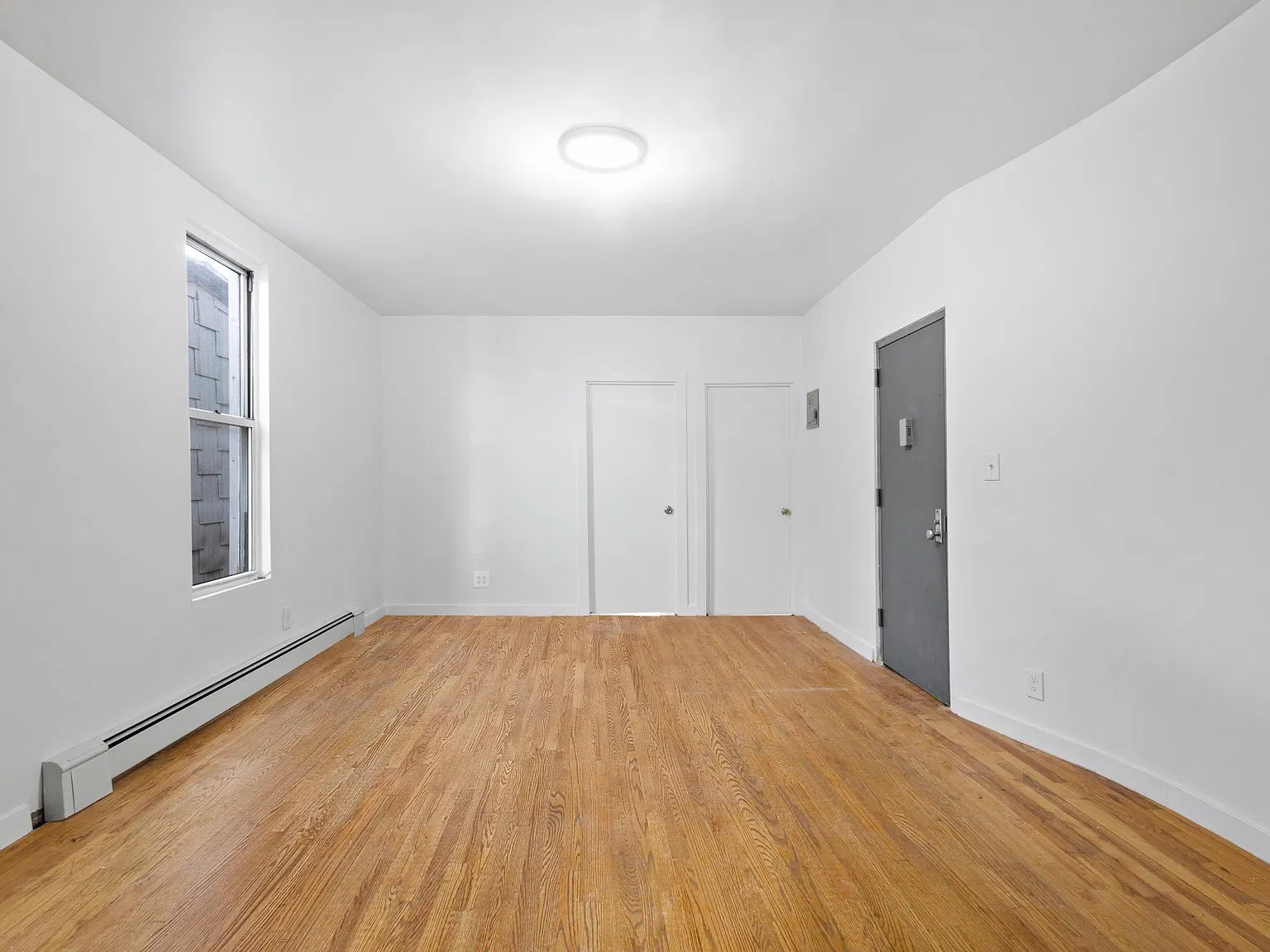 2335 Beaumont Ave — Photo 4