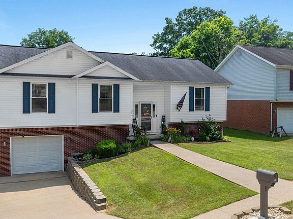 2nd image of 324 Briar Patch Ln