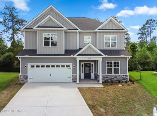 6100 Blueray Dr, Leland, NC 28451