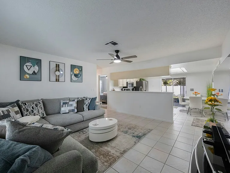 8214 Denise Dr — Photo 5